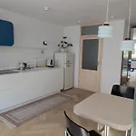 Stare Mieszkanie Na Rakietnikow ワルシャワ