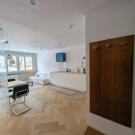 Stare Mieszkanie Na Rakietnikow *